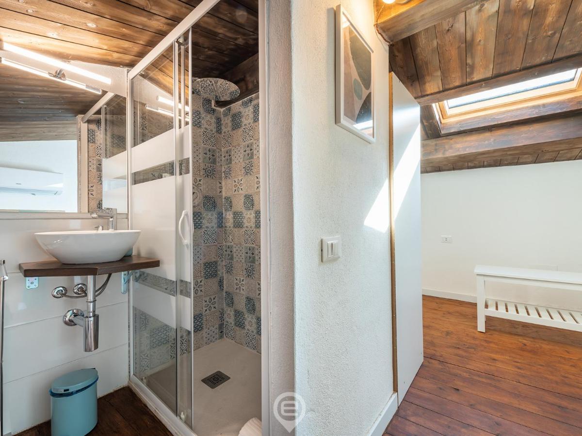 Luisa Apartment كالياري المظهر الخارجي الصورة